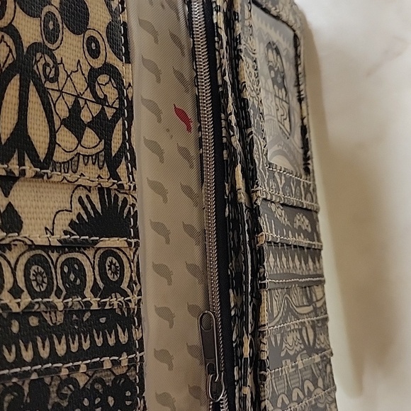 Sakroots Black and Beige Patterned Wallet - Picture 3 of 15